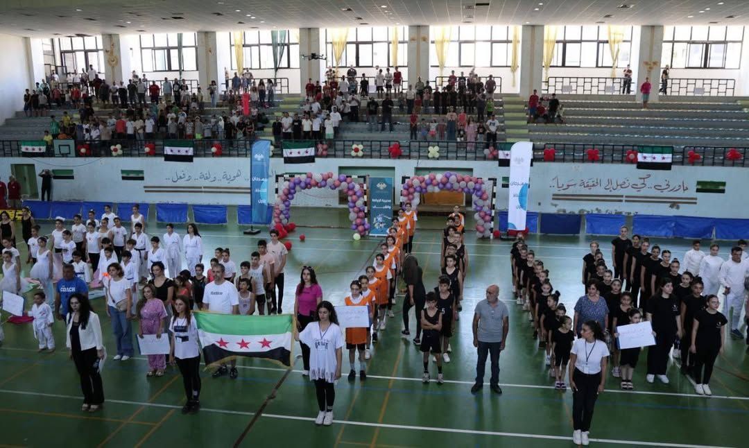 الافتتاح الأول لمهرجان التحرير في الصالة الرياضية بطرطوس