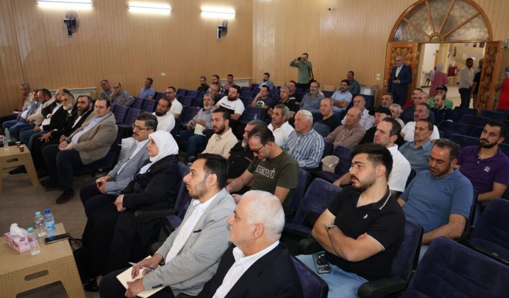 اجتماع صناعي شامل يتوصل إلى حلول أساسية لإنعاش الاستثمار الصناعي في القلمون