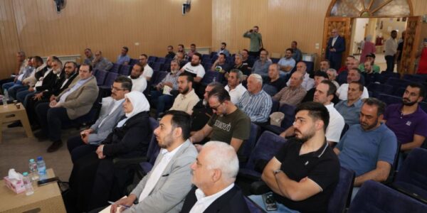 اجتماع صناعي شامل يتوصل إلى حلول أساسية لإنعاش الاستثمار الصناعي في القلمون