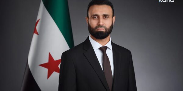 اجتماع محافظ دير الزور مع مجالس الأعمال السورية لبحث جذب الاستثمارات ودعم التنمية