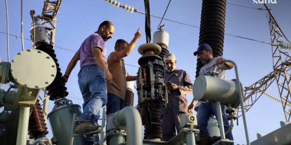 استئناف تزويد الكهرباء لدير الزور بعد تصليح خط جندر - التيم