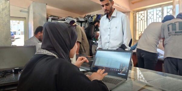استمرار جهود إعادة تأهيل شبكة مياه بلدة الباغوز في ريف البوكمال لتلبية احتياجات 23 ألف ساكن