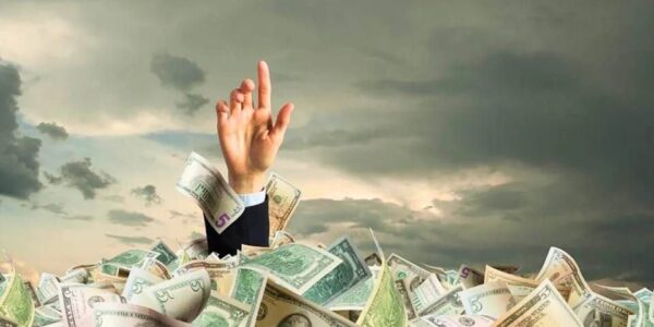 الالتزامات الشخصية بين الحاجات المالية ومخاطر زيادة الاقتراض
