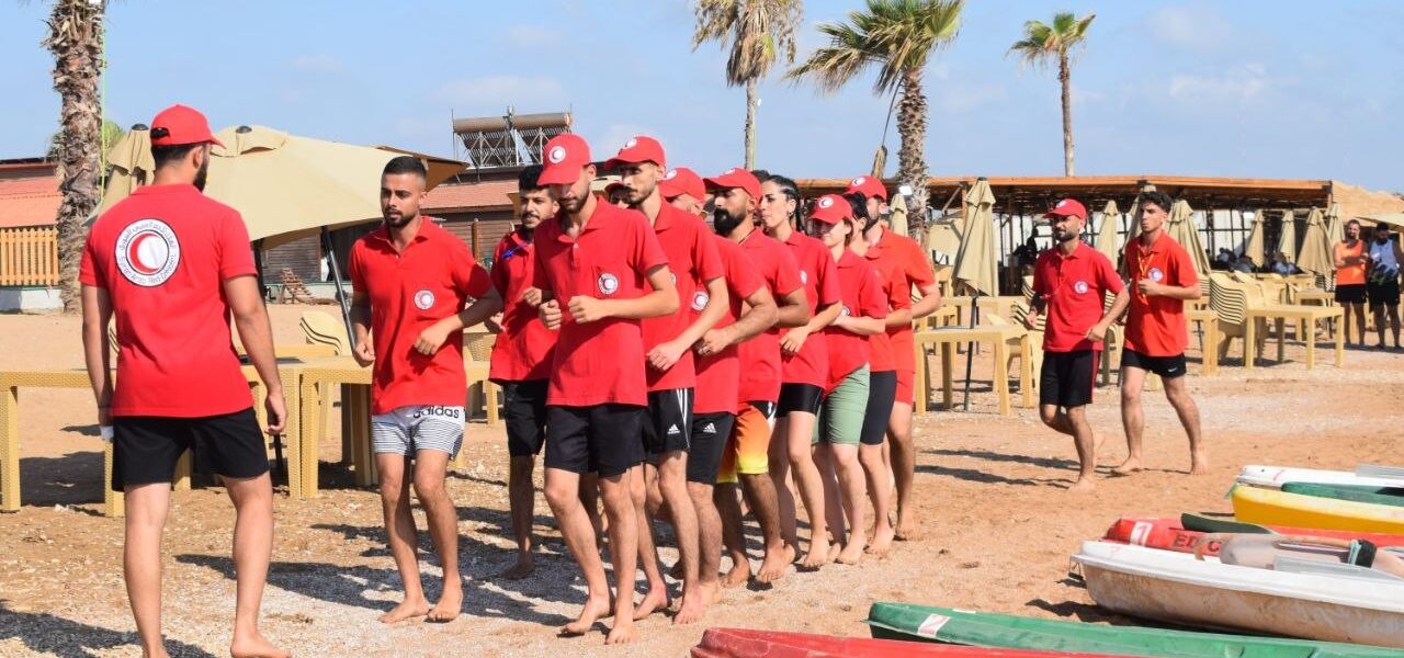 انتهاء الدورة الثانية للإنقاذ البحري.. الهلال الأحمر يفتتح أبراج النجدة على سواحل طرطوس