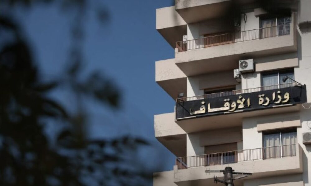 زيادة التعويض المالي للعاملين في المجال الديني من قبل وزارة الشؤون الدينية