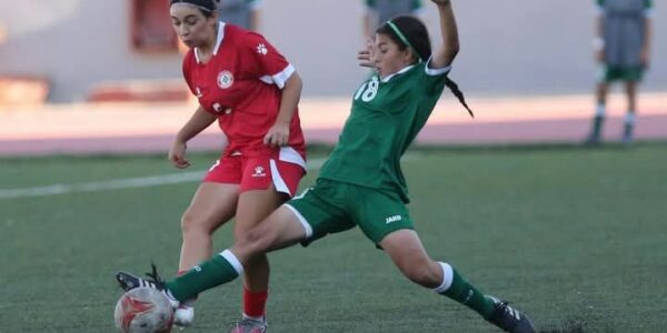 فتيات كرة القدم يسعين للتأهل لنهائي غرب آسيا عبر مواجهة نظيراتهن الفلسطينيات