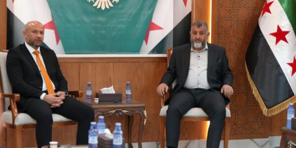 محافظ درعا ووزير الإغاثة يناقشان إزالة 400 ألف متر مكعب من الركام بالمحافظة