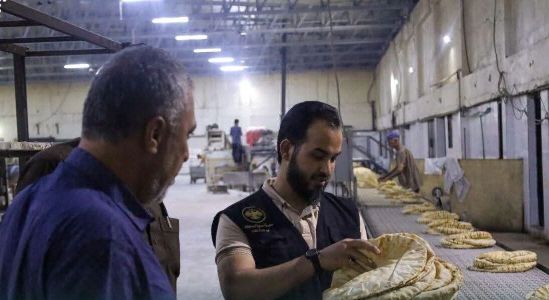مصادرة دقيق مدعوم وتثبيت أسعار الثلج.. استمرارية حملات حماية المستهلك في دير الزور
