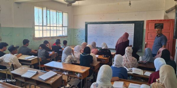 نقابة عمال درعا تنظم برامج تعليمية مجانية لطلاب الشهادات العامة من أبناء العاملين