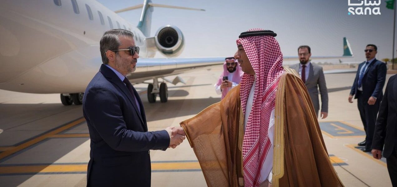 وزير الخارجية والمهاجرين يصل إلى الرياض لعقد محادثات شاملة مع قيادات سعودية