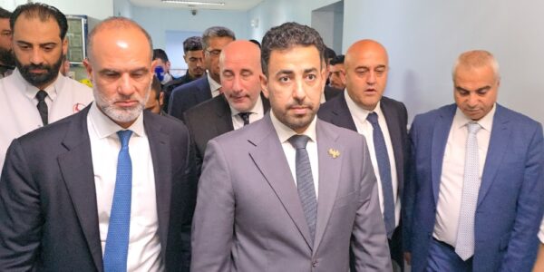 وزير الصحة يعاين الحالة الصحية للمعتمرين اللبنانيين المتضررين في حادث مرور بدرعا