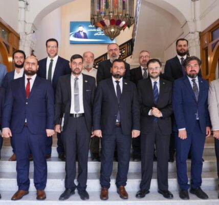 الوزارات المختصة والهيئة العامة تناقشان تعزيز الرقابة في مجال التقنية