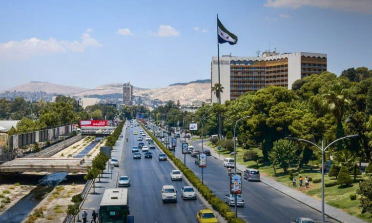 انخفاض درجات الحرارة نهاية الأسبوع.. وأمطار متوقعة على الساحل والشمال الغربي للبلاد