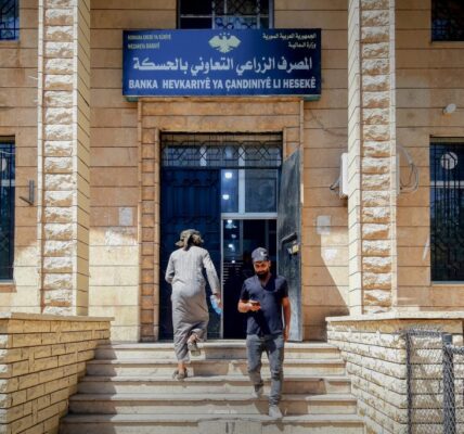 بدء صرف مستحقات الحبوب للمزارعين من قبل المصرف الزراعي في الحسكة
