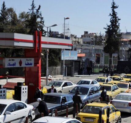 "تشكيل لجنة من قبل وزارة الطاقة للتحقيق في مسببات قلة الوقود بدمشق ومحيطها"