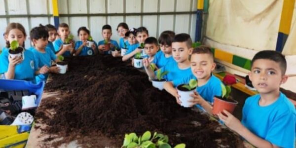 تنمية المهارات العملية بين الجوانب النظرية والتطبيقية.. كيف تنشئ طفلاً مبدعاً ومؤمناً بقدراته؟