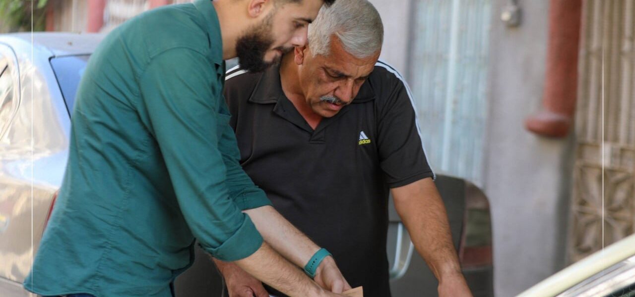 توزيع رواتب المتقاعدين في دير الزور مباشرة إلى المنازل