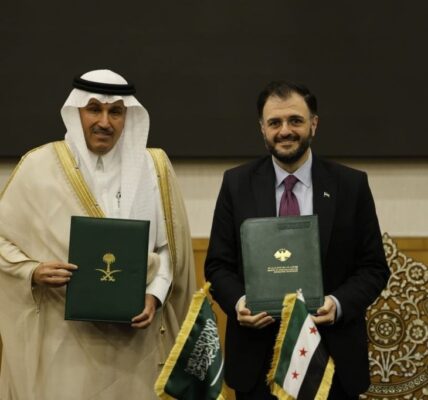 توقيع اتفاق بين سوريا والمملكة لتطوير الخدمات البريدية وتعزيز الرقمنة.
