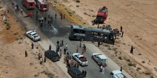 عقب حادث السخنة الفاجع.. وضع خطة مستعجلة لتطوير طريق دمشق – دير الزور وفتح فرع إضافي