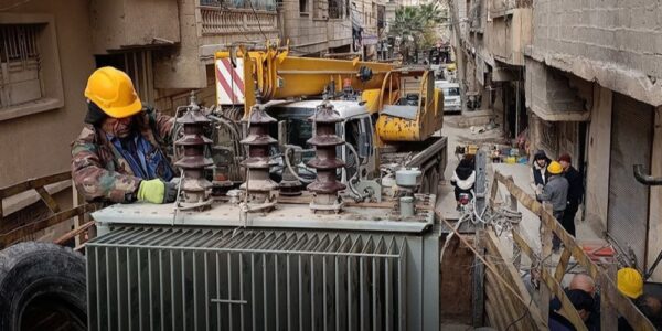 مسؤول كهرباء دير الزور يكشف للإخبارية عن تجديد الشبكات وإجراءات توفير الطاقة