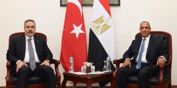 مصر وتركيا تشددان على ضرورة صون سيادة سوريا واستنكار الاعتداءات الإسرائيلية على أراضيها
