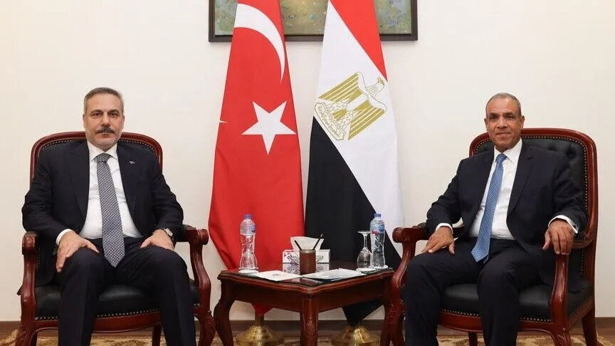 مصر وتركيا تشددان على ضرورة صون سيادة سوريا واستنكار الاعتداءات الإسرائيلية على أراضيها