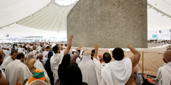 وزارة الخارجية تفتح باب التقديم لقرعة الحج لسنة 2027 في أوروبا والخليج