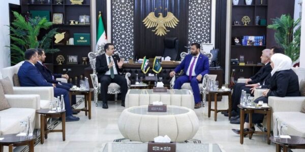 وزير التعليم ورئيس جهاز المراقبة يناقشان الوضع الدراسي والاختبارات