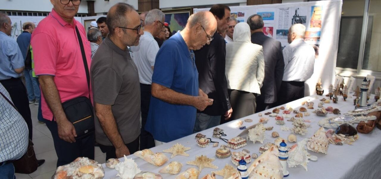 «أرواد» تاريخ البحر.. معرض تراثي في المركز الثقافي بطرطوس يستحضر قصة جزيرة وحضارة