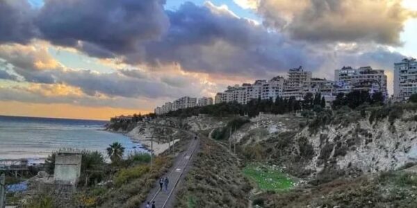 اضطرابات جوية.. زخات مطرية وبرق ورياح نشطة في مناطق متعددة