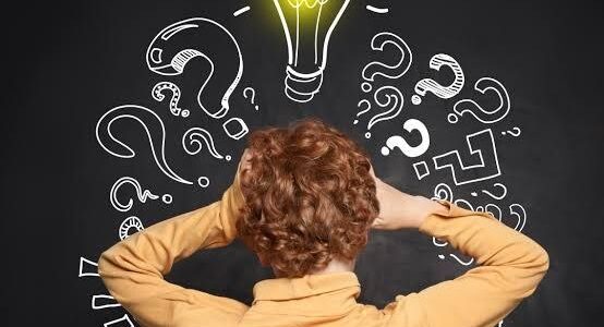 التحدث مع الذات.. هل يعد سلوكاً طبيعياً أم إشارة تستلزم الانتباه؟