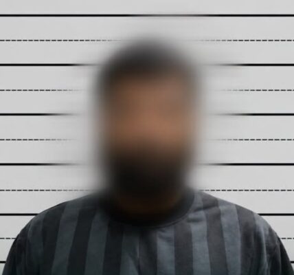 اللاذقية.. السلطات تضبط رجلاً قام برمي قنبلة صوتية في الرمل الجنوبي