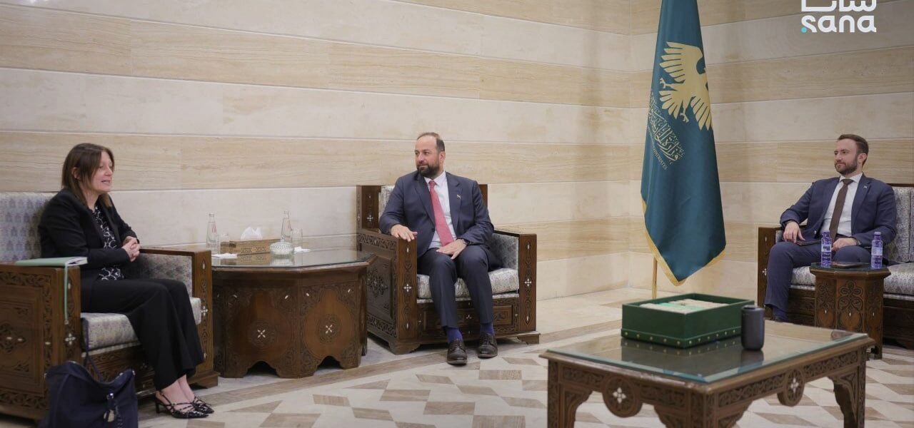 المصطفى يناقش مع ممثلة السويد سبل تعزيز الروابط وعودة اللاجئين السوريين بسلام.