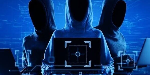 بدون تكلفة لكنه ليس بلا مقابل.. كيف تكشف التطبيقات المجانية أسرارها وكيف نحمي أنفسنا من تهديداتها؟