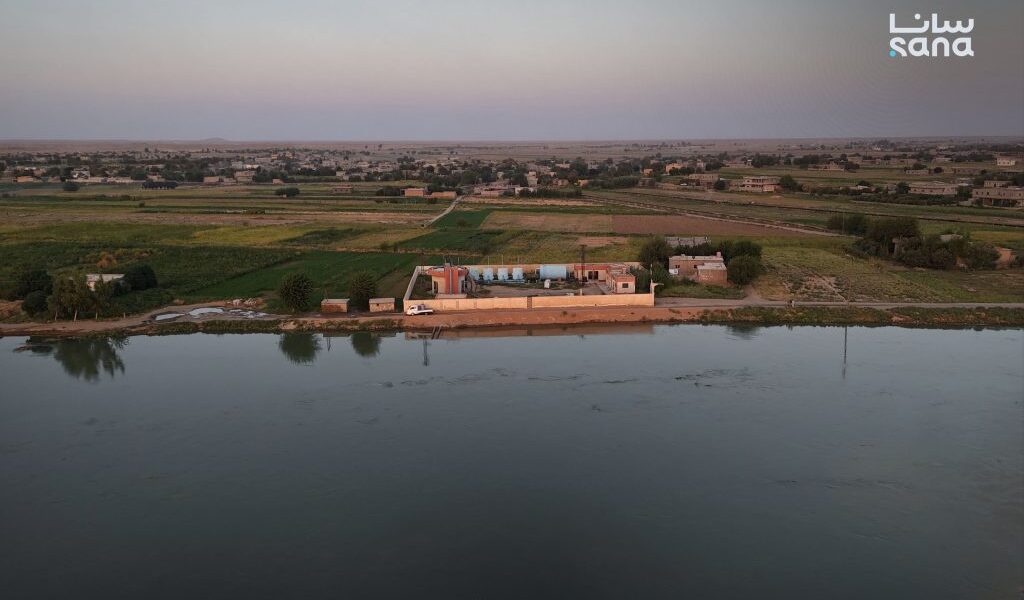توقف 11 محطة مياه في دير الزور بسبب ارتفاع منسوب نهر الفرات
