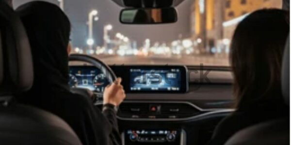 سياقة النساء للسيارات بين التأييد والتحفظ.. هل تنتصر الضرورة على التقاليد؟
