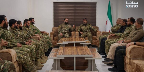 مسؤول أمن الجيش يناقش تقوية عمل الإدارة وتأسيس مراكز عسكرية في شرق البلاد