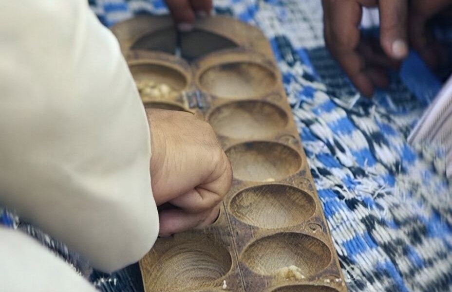 من النهر إلى الشاطئ.. «المنقلة» لعبة تقليدية تصون تراث السوريين