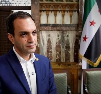 نوار نجمة: إلغاء محكمة مكافحة الإرهاب يستلزم إلغاء أحكامها وإزالة تبعاتها