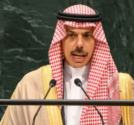 وزير الخارجية السعودي يؤكد دعم المملكة لتعزيز استقرار سوريا وأمنها ووحدة أراضيها