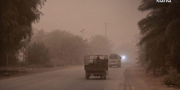 استقبال 63 حالة اختناق بسبب العاصفة الغبارية في المشفى الوطني بدير الزور