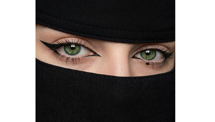 الأبصار في الطرب الفراتي: قصة السحر ولسان شامل يعاتب ويغوي ويدمي
