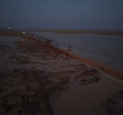 السلطات في دير الزور تعلن افتتاح طريقي دمشق والرقة بناءً على توجيهات محددة