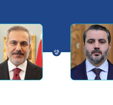 الشيباني يناقش هاتفياً مع نظيره التركي العلاقات الثنائية وتطورات الأوضاع في المنطقة