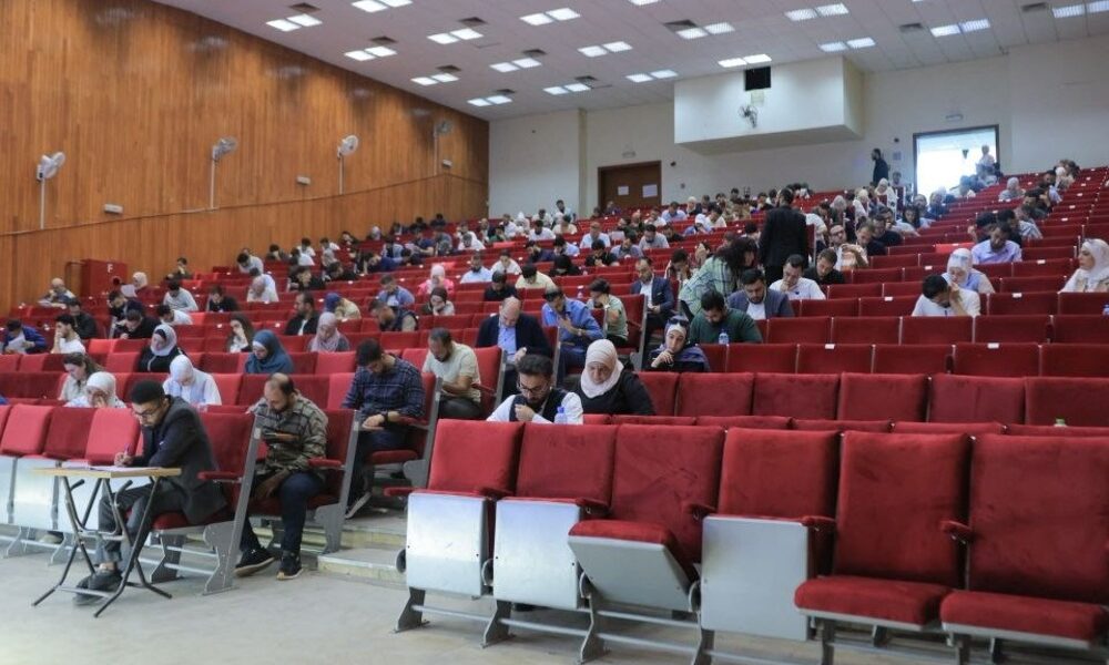 الوزارة تقوم بتقييم لـ2737 متقدماً لوظائف الجهازين الدبلوماسي والإداري