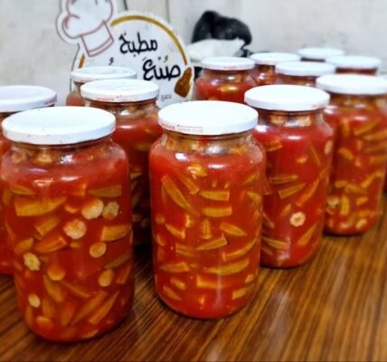 «بتفانٍ واهتمام».. سيدات دير الزور يحافظن على نكهة أطباق المنطقة ويوفرن فرصاً للعمل