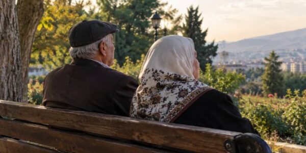 بعد انتهاء الخدمة.. كيف يشغل الشخص كل هذه الساعات؟