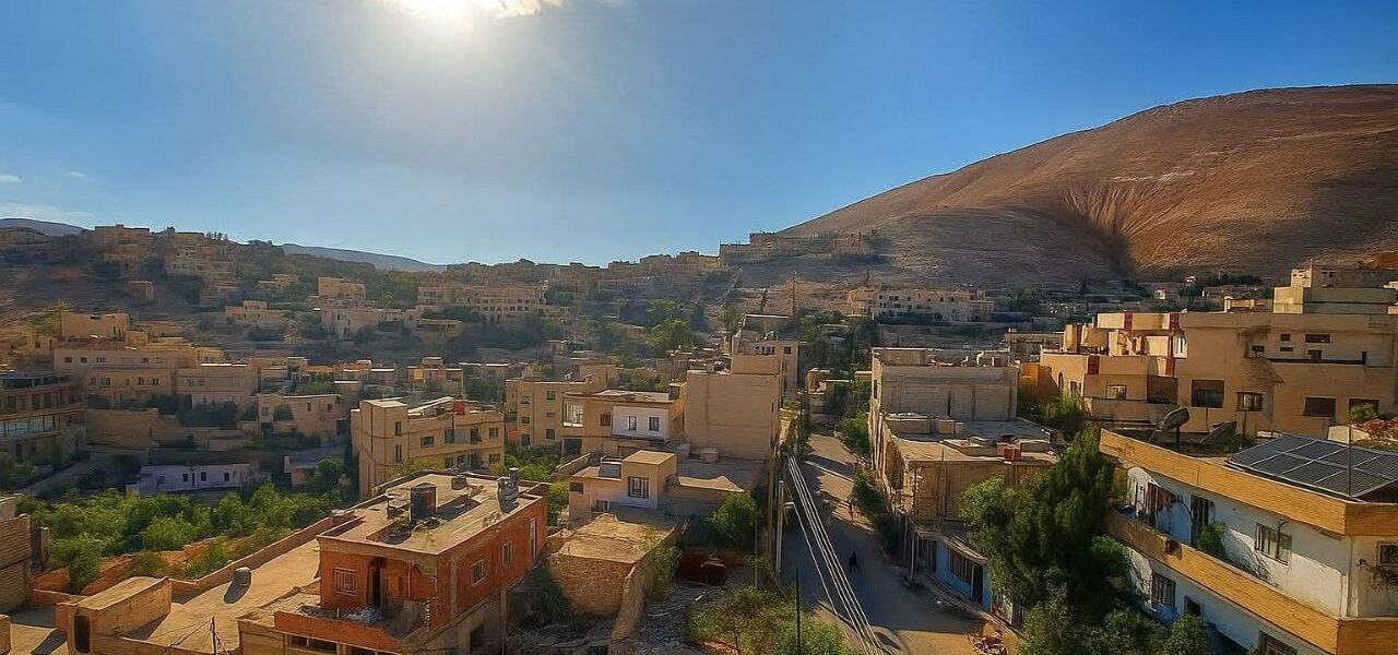 تراجع في درجات الحرارة وهطول أمطار عاصفة على الأقاليم الشمالية.
