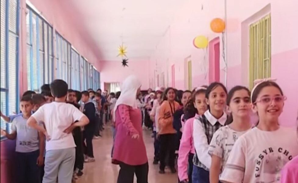 تشتت الانتباه في المدرسة.. عندما يصبح التركيز ضياعاً في حياة الطالب