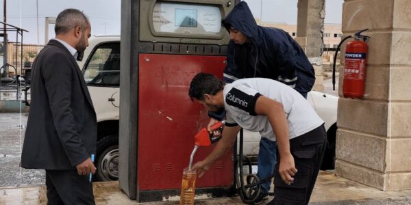 حملة تفتيشية على محطات الوقود بدير الزور للتحقق من شكاوى عن مشتقات نفطية مخالفة